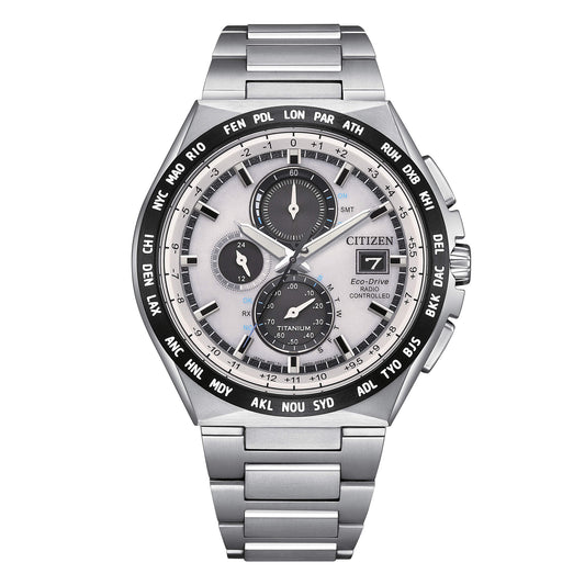 Citizen AT8238-84A – Cronografo Radiocontrollato Super Titanio Eco-Drive 43 mm